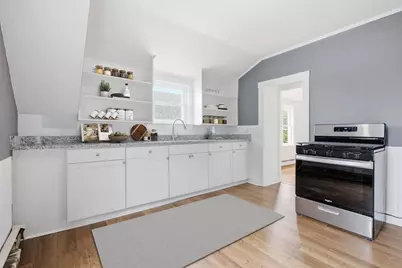 34 Danforth St, Fall River, MA 02720 - Photo 3