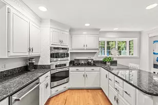 30R Magnolia Ave, Gloucester, MA 01930 - Photo 15