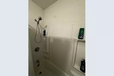 8 Battery St #6, Boston, MA 02109 - Photo 9