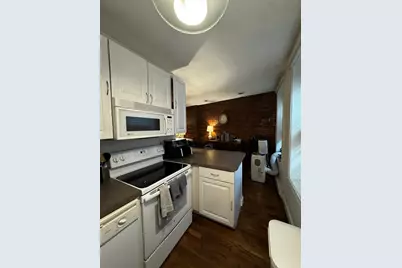 8 Battery St #6, Boston, MA 02109 - Photo 15