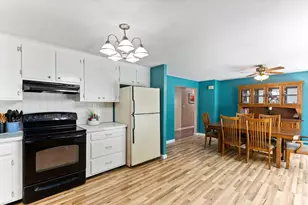 24 Saddle Dr, Bridgewater, MA 02324 - Photo 19