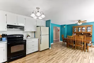 24 Saddle Dr, Bridgewater, MA 02324 - Photo 19