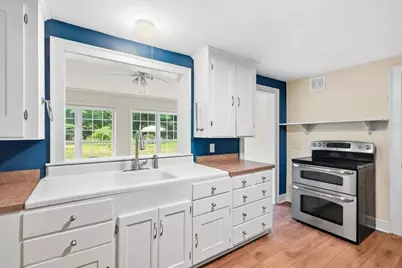 94 High St, Hingham, MA 02043 - Photo 5