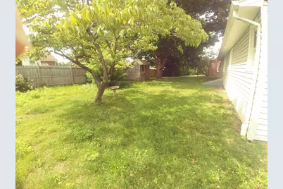 68 Dayton St, Springfield, MA 01118 - Photo 21