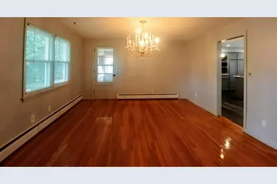 68 Dayton St, Springfield, MA 01118 - Photo 9