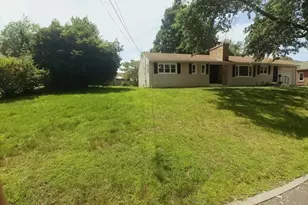 68 Dayton St, Springfield, MA 01118 - Photo 5