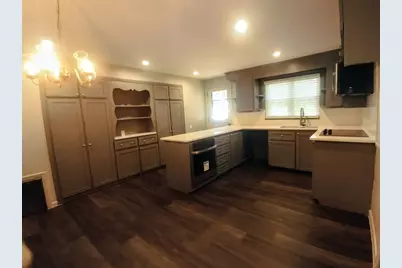 68 Dayton St, Springfield, MA 01118 - Photo 11
