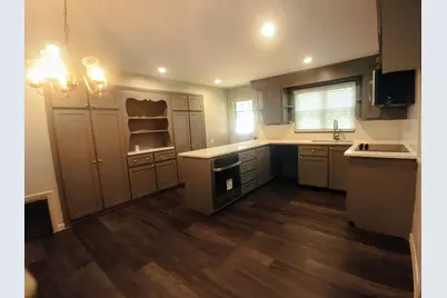 68 Dayton St, Springfield, MA 01118 - Photo 9