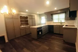 68 Dayton St, Springfield, MA 01118 - Photo 9