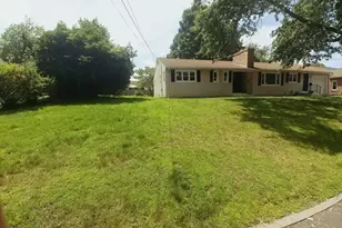 68 Dayton St, Springfield, MA 01118 - Photo 5