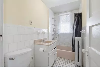 23 Santuit St, Boston, MA 02124 - Photo 11
