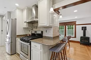 6 Findlay St, Wakefield, MA 01880 - Photo 13