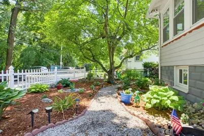 26 Grover Rd, Medford, MA 02155 - Photo 37