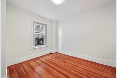 305 Medford St #1, Somerville, MA 02143 - Photo 5