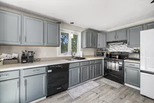6 Michelle Ln, Blackstone, MA 01504 - Photo 5
