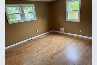 40 Wamsutta Ave., Acushnet, MA 02743 - Photo 9