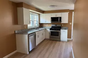 40 Wamsutta Ave, Acushnet, MA 02743 - Photo 5