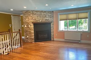 36 Crescent Dr, Ludlow, MA 01056 - Photo 5