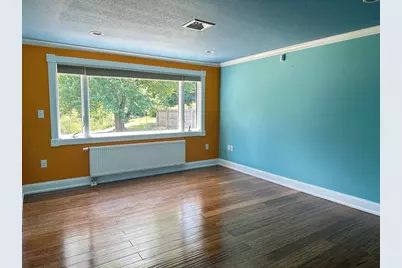 36 Crescent Dr, Ludlow, MA 01056 - Photo 15