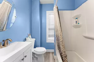 105 Thompson St, New Bedford, MA 02740 - Photo 11