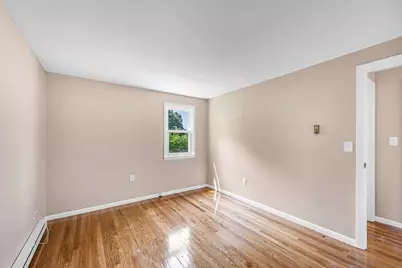 99 Lakevilla Ave, Springfield, MA 01109 - Photo 27