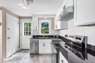 99 Lakevilla Ave, Springfield, MA 01109 - Photo 13
