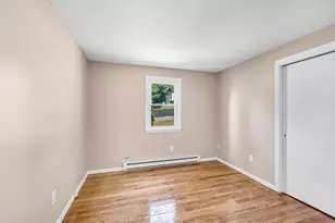 99 Lakevilla Ave, Springfield, MA 01109 - Photo 15
