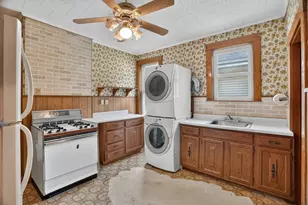 68 Raymond Ave, Somerville, MA 02144 - Photo 21