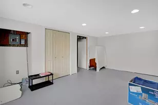 264 Greystone Ave, West Springfield, MA 01089 - Photo 29