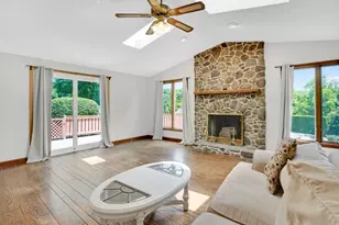 264 Greystone Ave, West Springfield, MA 01089 - Photo 11