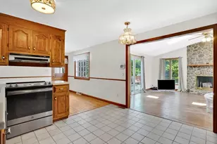 264 Greystone Ave, West Springfield, MA 01089 - Photo 7