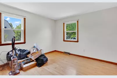 264 Greystone Ave, West Springfield, MA 01089 - Photo 19