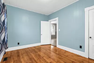 7 Trenton St, Lawrence, MA 01841 - Photo 17