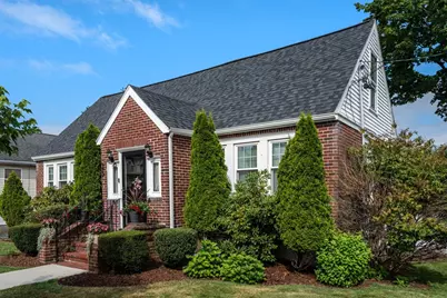 25 Piermont St, Watertown, MA 02472 - Photo 5