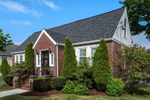 25 Piermont St, Watertown, MA 02472 - Photo 5