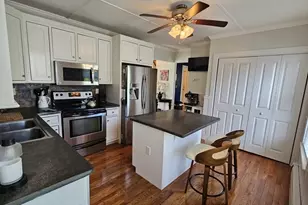 112 Dutcher St, Hopedale, MA 01747 - Photo 7
