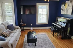 112 Dutcher St, Hopedale, MA 01747 - Photo 5