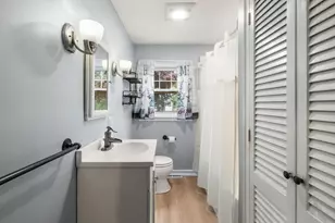 26 Walnut St, Attleboro, MA 02703 - Photo 17