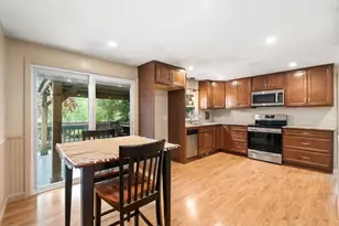 26 Walnut St, Attleboro, MA 02703 - Photo 9