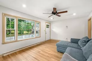 26 Walnut St, Attleboro, MA 02703 - Photo 15