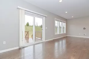22 Locust Ln, Hopkinton, MA 01748 - Photo 3