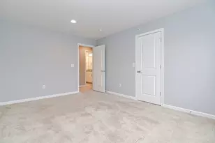 22 Locust Ln, Hopkinton, MA 01748 - Photo 15