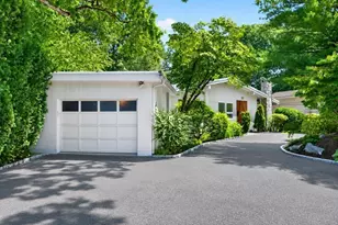365 Newton St, Brookline, MA 02467 - Photo 33