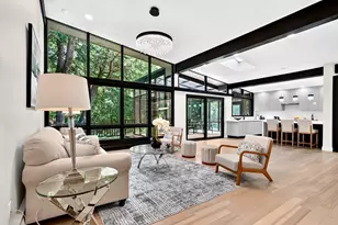 365 Newton St, Brookline, MA 02467 - Photo 3