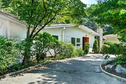 365 Newton St, Brookline, MA 02467 - Photo 35