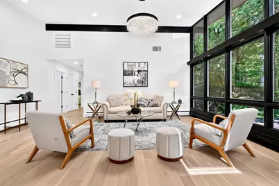 365 Newton St, Brookline, MA 02467 - Photo 5