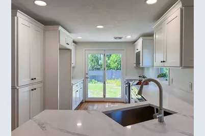 187 Humphrey St, Marblehead, MA 01945 - Photo 9