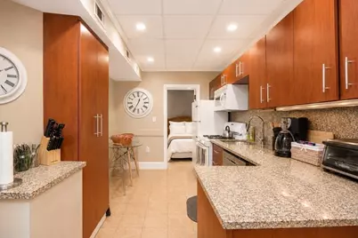 1253 Beacon St #4BB, Brookline, MA 02446 - Photo 5