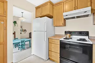 26 Nassau Dr, Springfield, MA 01129 - Photo 17