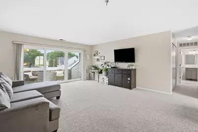 26 Nassau Dr #26, Springfield, MA 01129 - Photo 5
